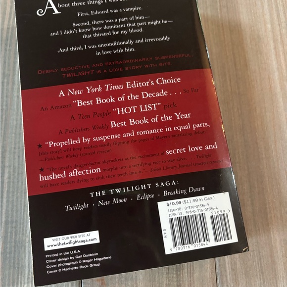Twilight Series Books 2 Hardcover and 2 paperback - Picture 8 of 10